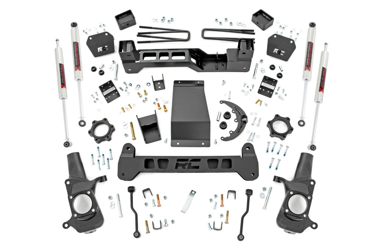 GMC Sierra 2500 Suspension Lift Kit - Rough Country - M1 - '99-'04